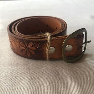 Vintage Leather Floral Tooled Belt
